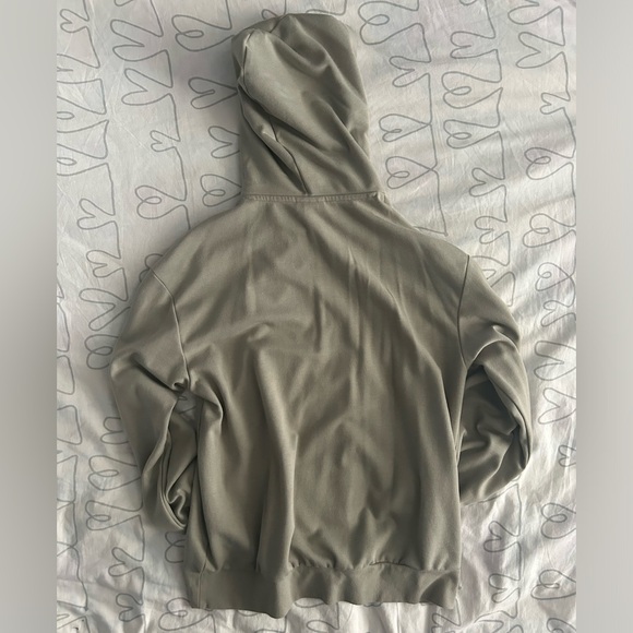 medium h&m oversized olive hoodie - Picture 2 of 3